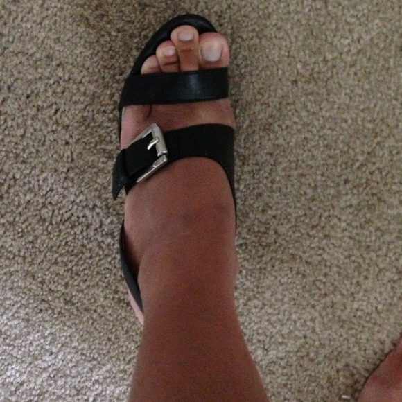 Michael Kors black heels sz 6