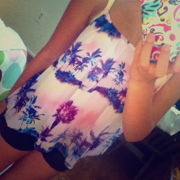 Palm tree tank top WORN ONCE