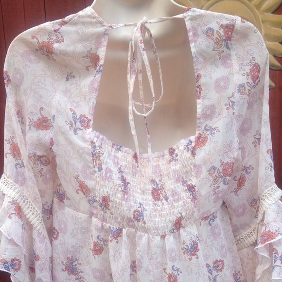 Really cute top - Picture 3 of 3