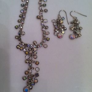Cache Jewelry Set! Necklace and Earrings!