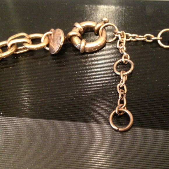 "Host pick" 👏🎉AHIGH QUALITY statement necklace - Picture 4 of 4