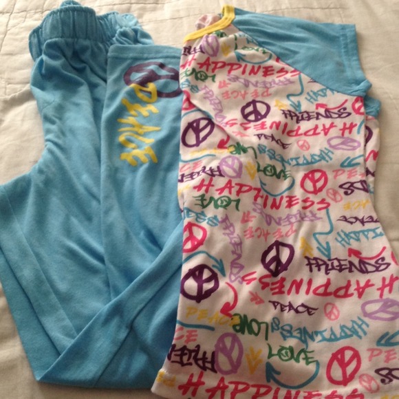 Cute pajama set with peace signs
