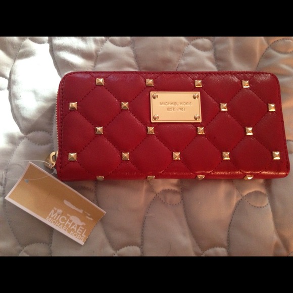 Michael Kors continental wallet. Red and gold