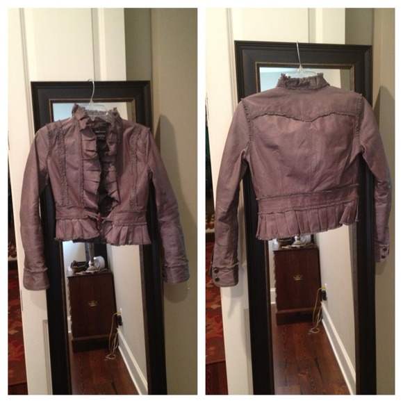 ***Host Pick***Grey ruffle genuine leather jacket