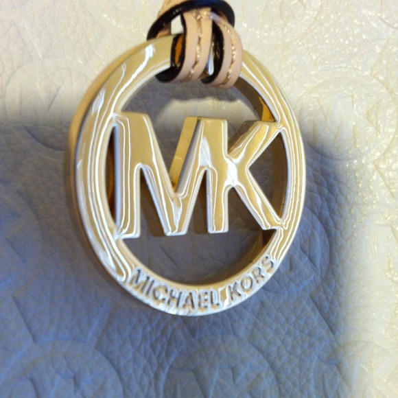 💢SOLD💢Authentic Michael Kors bag - Picture 2 of 4