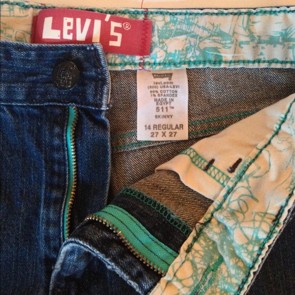 Levi's Jeans - Levi High waist shorts perfect for summer Sz 0/1 Levi's Jeans - Levi High waist shorts perfect for summer Sz 0/1