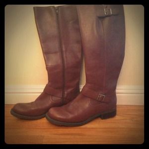 Sarah-Jayne size 9 boots