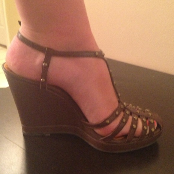BCBG Generation Wedges - Picture 1 of 3