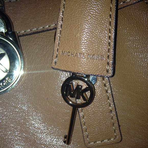 🎯SOLD🎯 Authentic Michael Kors - Picture 4 of 4