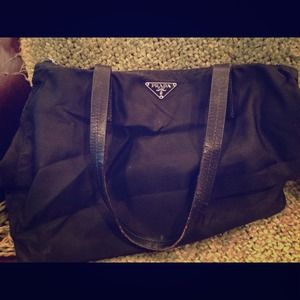 🚫SOLD 🚫Authentic Prada Purse