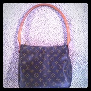 SOLD 100% Authentic Louis Vuitton Looping MM