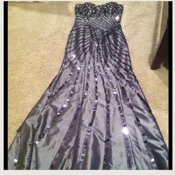 Prom dress