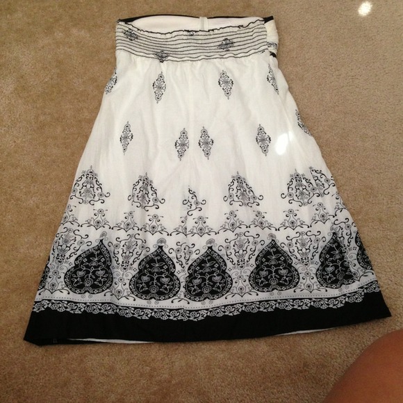 Casual dress size 7 - Picture 2 of 2