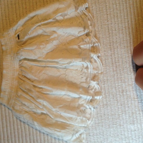 Lace Hollister skirt