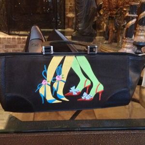Fun black shoe bag