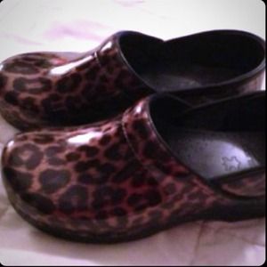 Leopard print Danako's