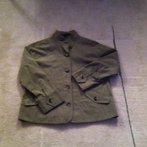 Khaki cotton jacket w/tortoise buttons