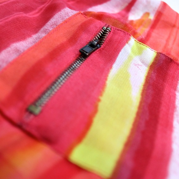 FOREVER 21 Multicolored Sleeveless Sheer Top - Picture 3 of 4