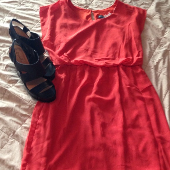 Dresses & Skirts - 🚫🚫sold🚫🚫