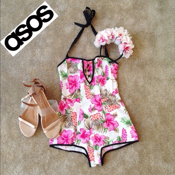 💥SALE💥 🌸 Asos Hibiscus 50's Swimsuit 🌸