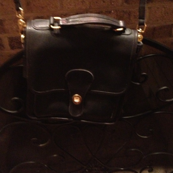 Vintage coach cross body!