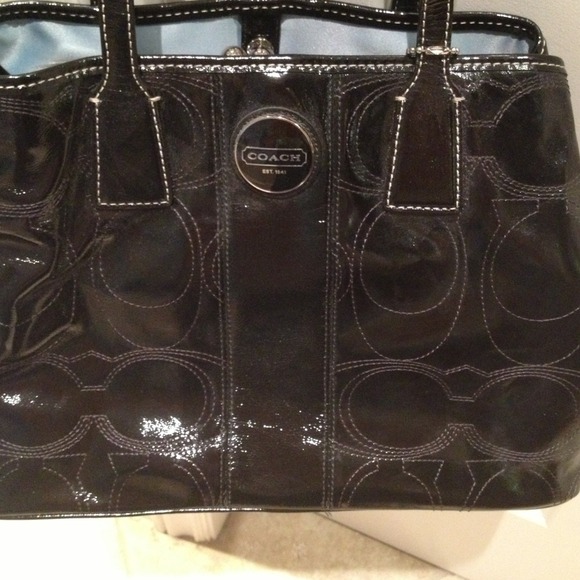Sold *****coach patent black leather handbag - Picture 2 of 4