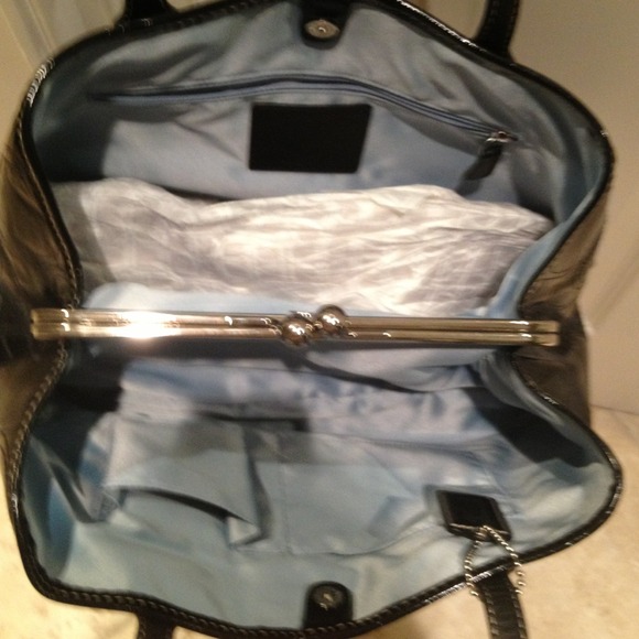 Sold *****coach patent black leather handbag - Picture 3 of 4