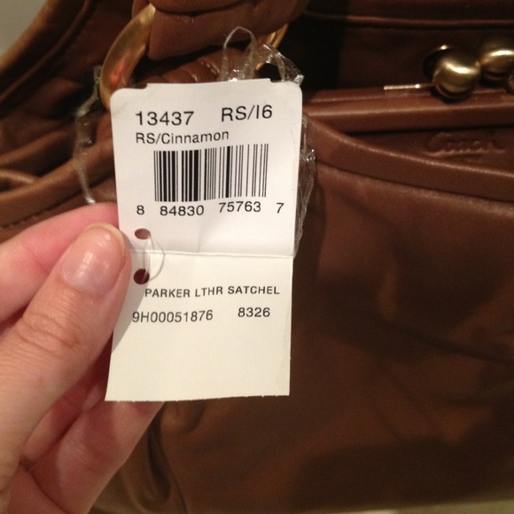 Sold*****tan leather coach handbag - Picture 2 of 4