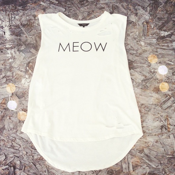 🚫Host pick Meow muscle tee🚫