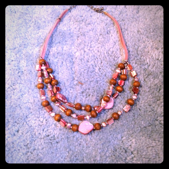 Pretty Choker - Picture 1 of 3