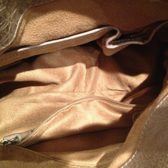 Charles David like new handbag - Picture 3 of 3