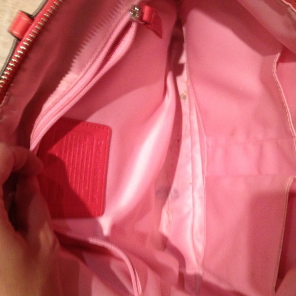 Orange patent leather coach purse - Picture 4 of 4