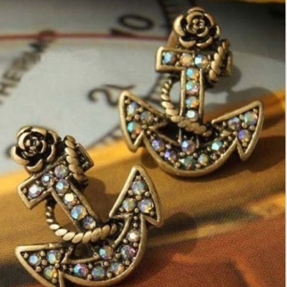 Betsey Johnson Jewelry - ⚓NWT Betsey Johnson earrings⚓