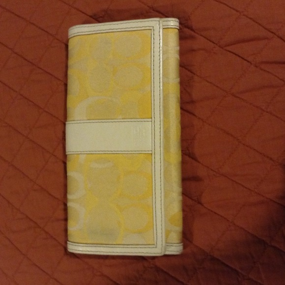 Authentic Coach wallet