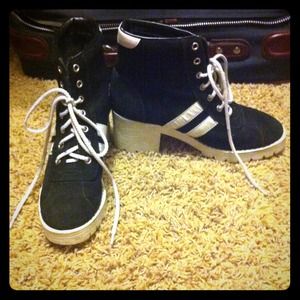 City Snappers old fashioned high sneakers.