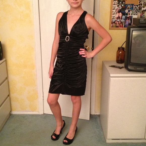 ❌SOLD in a BUNDLE❌little black dress - Picture 3 of 4