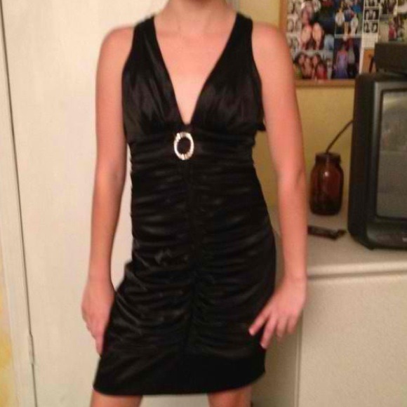 ❌SOLD in a BUNDLE❌little black dress - Picture 4 of 4