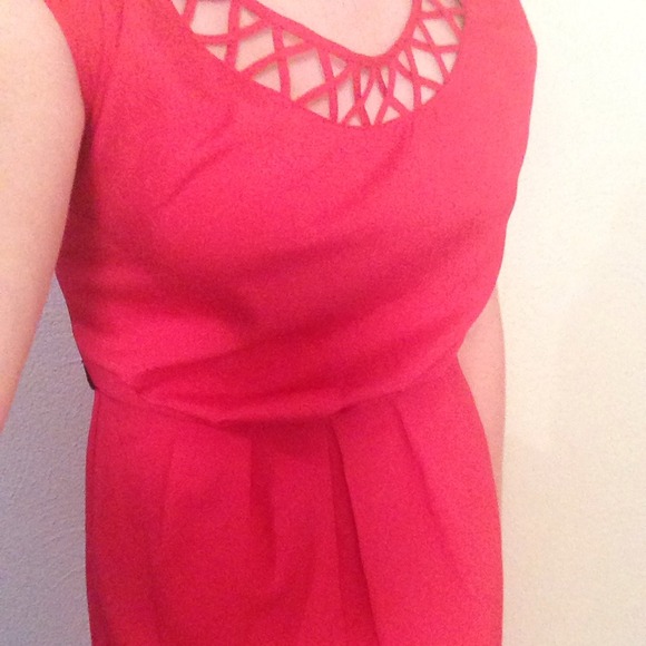 Cranberry colored dress - Picture 2 of 4