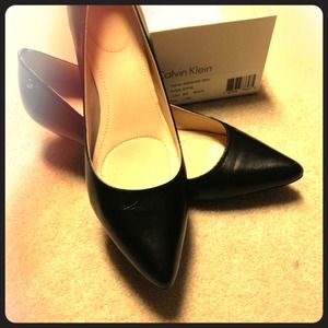 Calvin Klein Anna kid skin , kitten heel 7.5