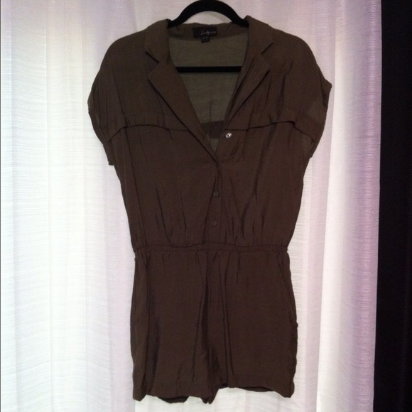 Olive Romper from Forever 21 size Medium! - Picture 1 of 3