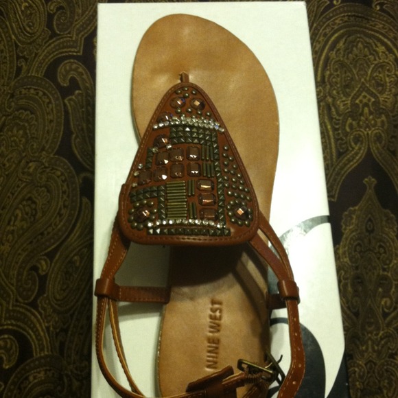 Never worn Nine West sandals!!