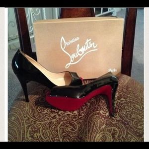 Christian Louboutin very prive patent peep toe