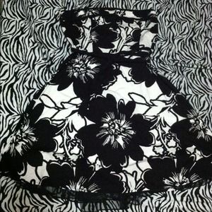 Black and white dress flower print