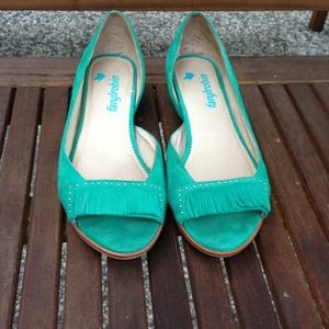 Mint suede shoes