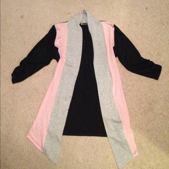 Medium length jacket. - Picture 1 of 2