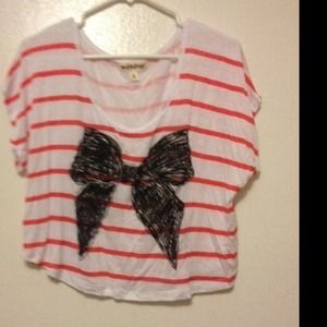 Red striped w/ bow boxy shirt