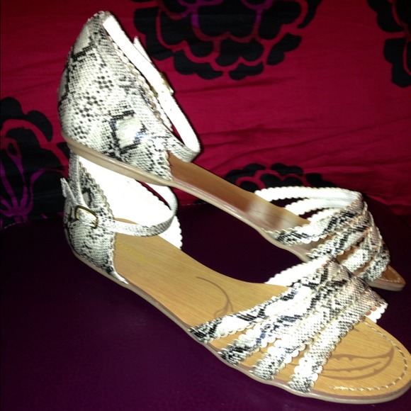 Summer snake sandals