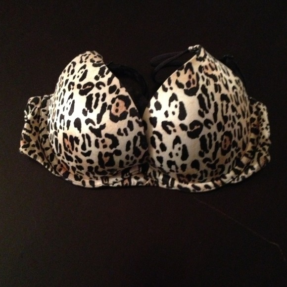Leopard Victoria's Secret very sexy push up bra!!!