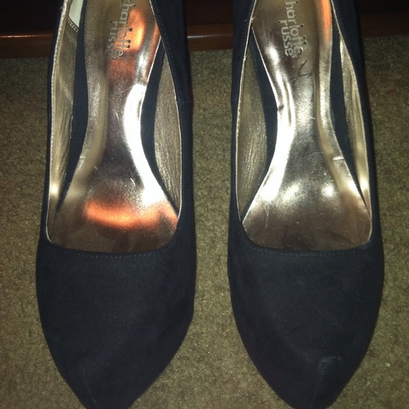 Black heels!