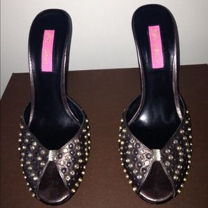 Betsy Johnson Stone Mules